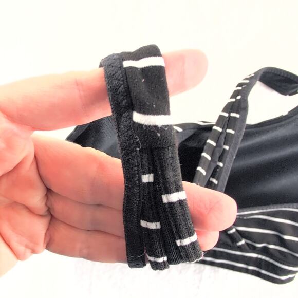 Athleta Transcendence Black White Striped Mesh Racerback Sports Bra Size Medium - Picture 4 of 10